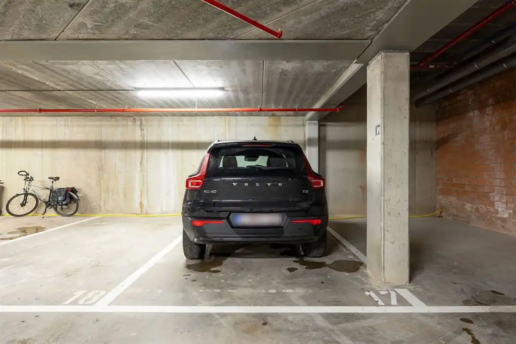 Nieuwbouw dakappartement met zicht op de vaart  foto 28