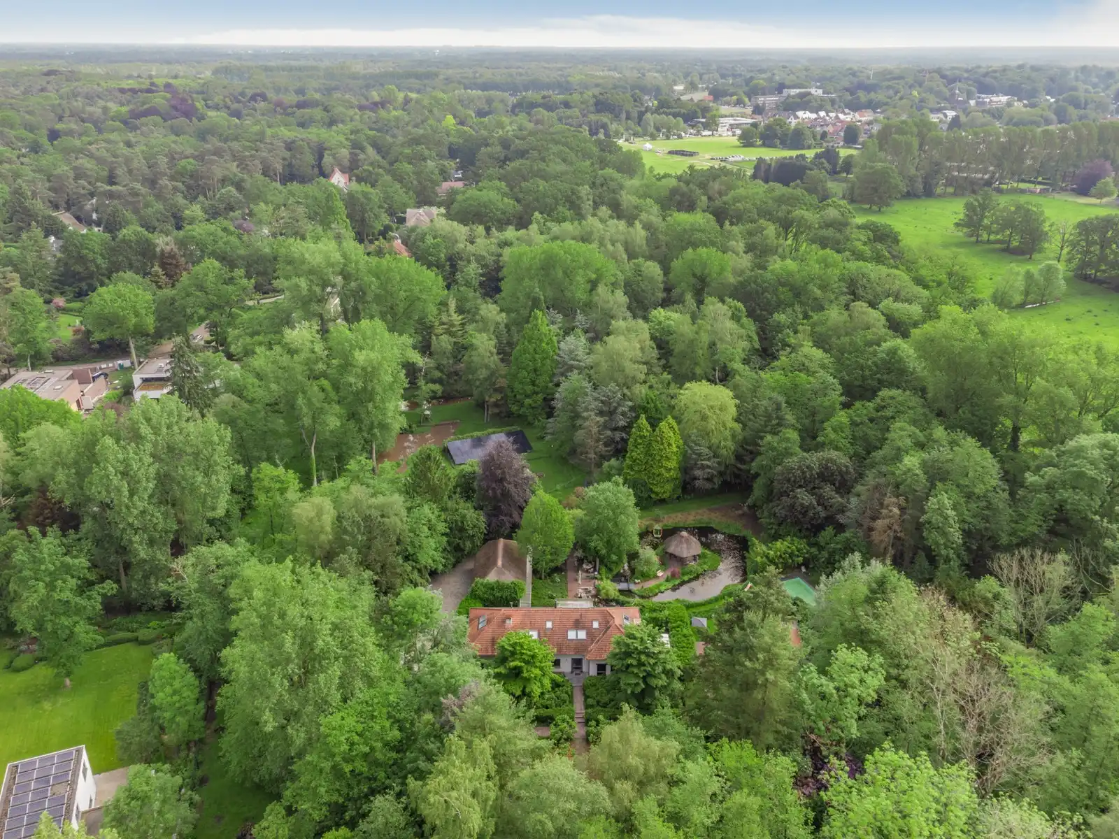 Exclusieve grond op uniek domein van 20.201 m² op een topligging foto 9