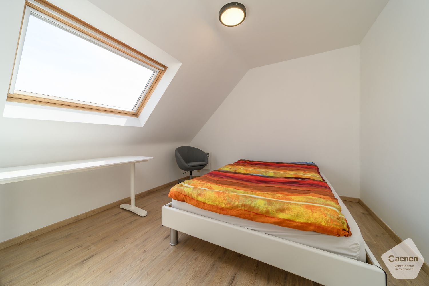 Prachtig gerenoveerd duplex dakappartement vlak bij de zeedijk foto 9
