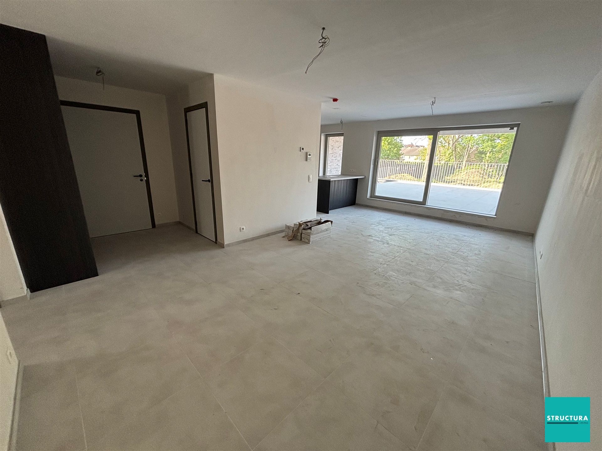 Nieuwbouw appartementen met 2 kamers en terras foto {{pictureIndex}}