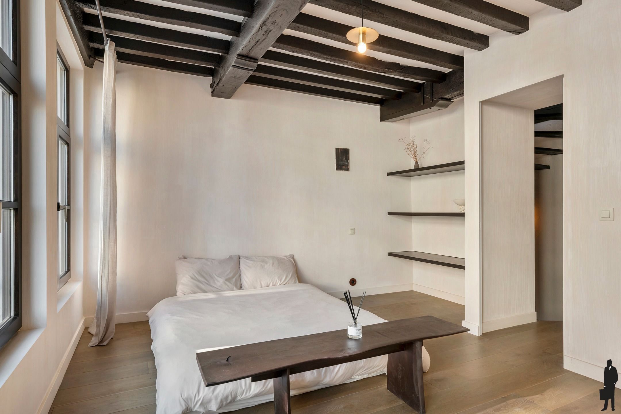 Neoclassicistische stadswoning uit de 19de eeuw met zicht op de Schelde en de Kathedraal foto 17