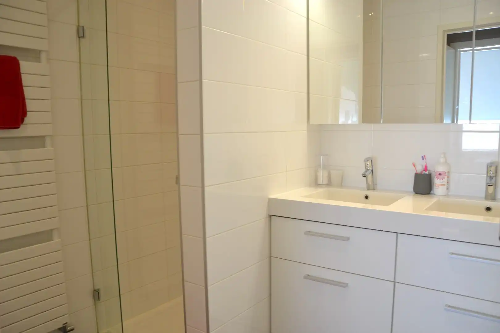 Mooi appartement met 2 slaapkamers, bureau en groot terras! foto 4