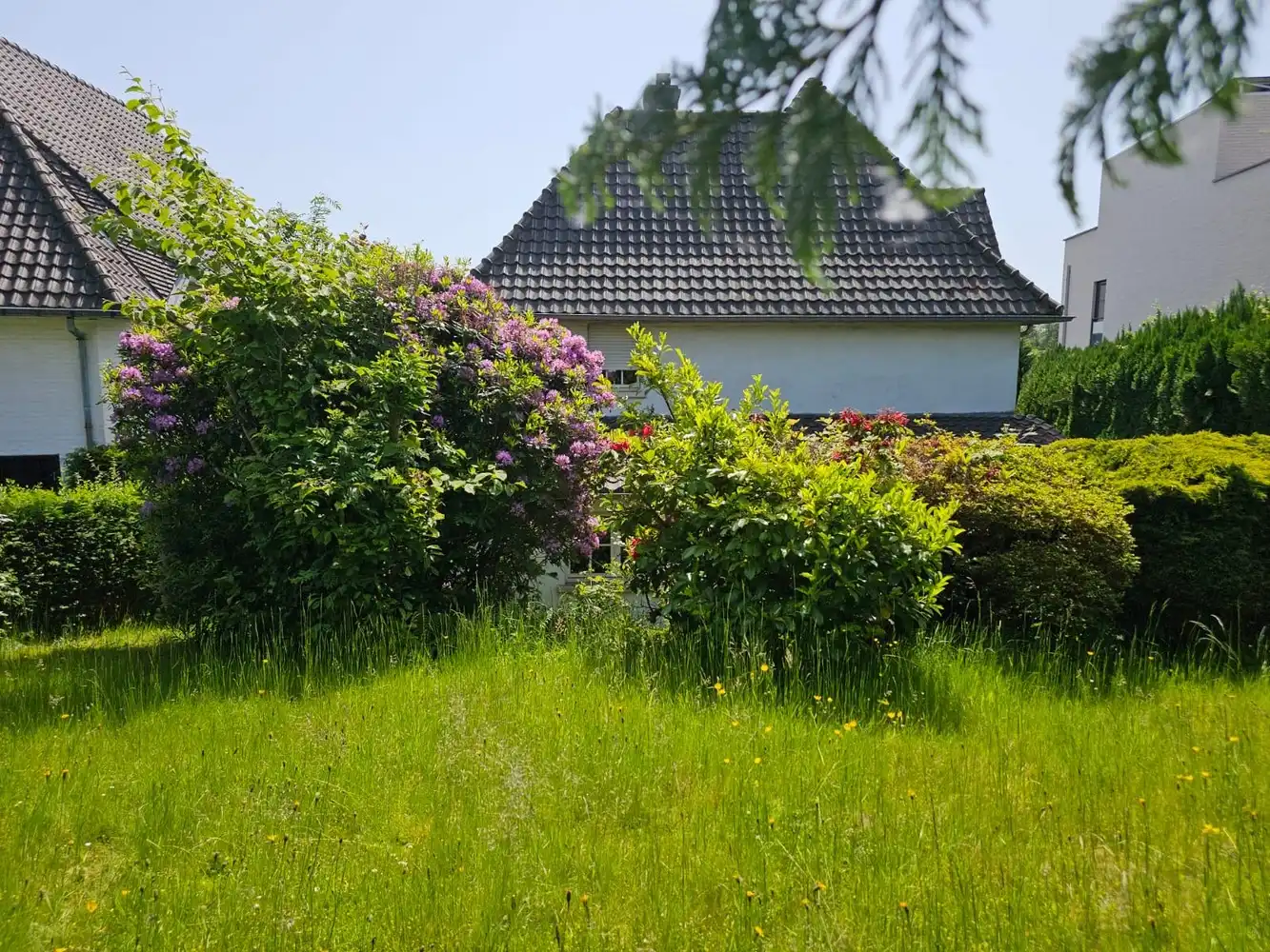 Charmante, te renoveren villa op gunstige locatie foto 9