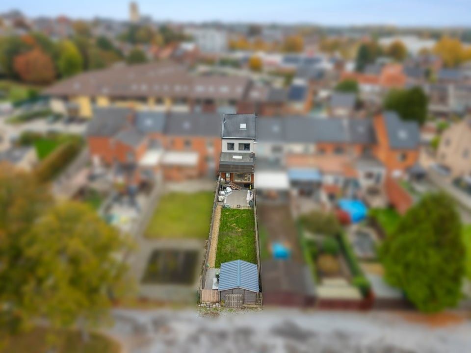 INSTAPKLARE GEZINSWONING MET 4 SLAAPKAMERS EN ZONNIGE TUIN OP TOPLOCATIE foto 41