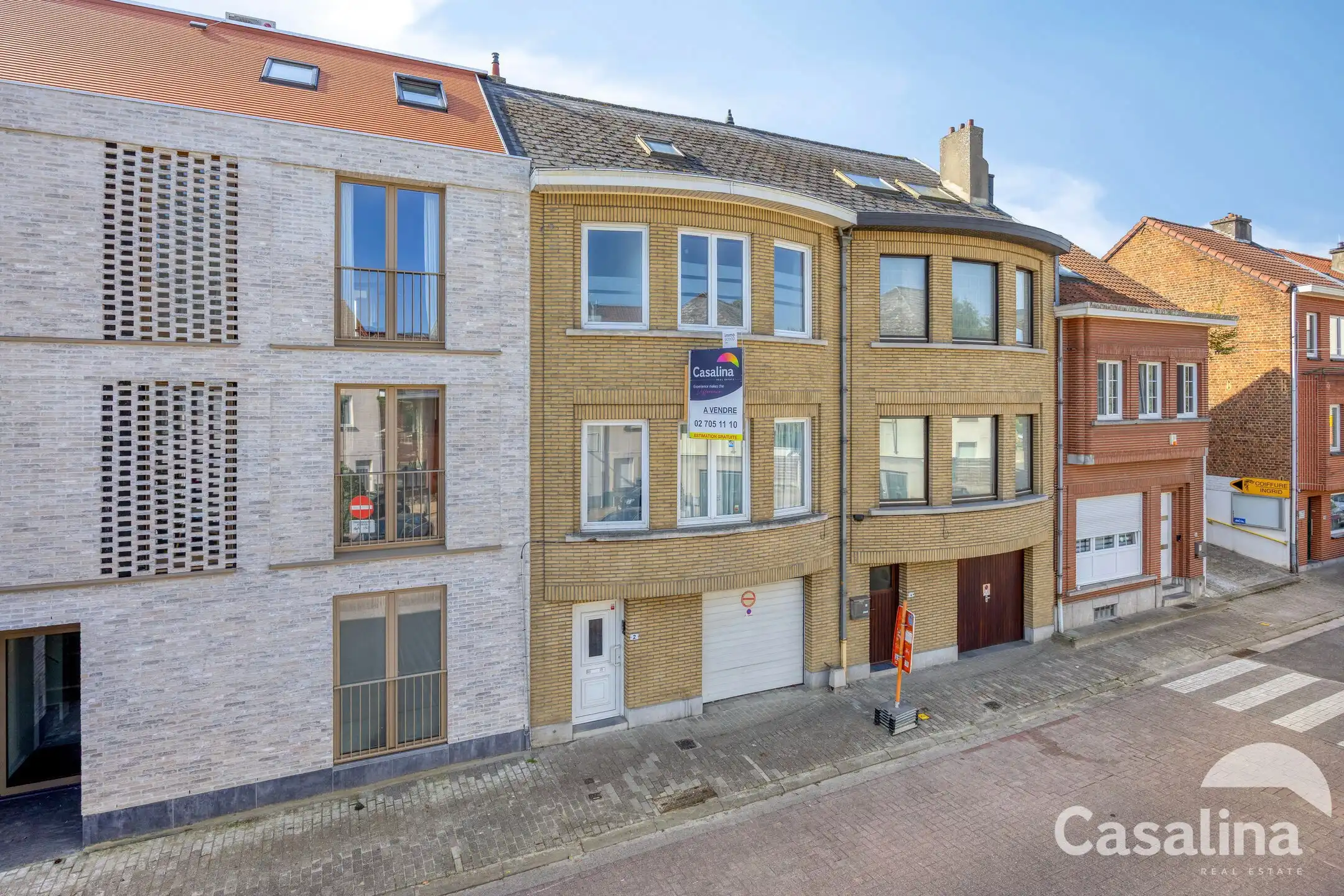 Bel-etagewoning met garage en tuin om op te frissen foto 16