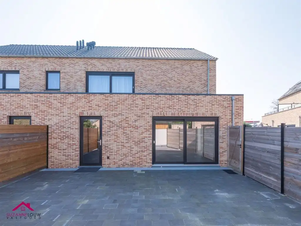 Gelijkvloers appartement met ruim terras foto 5