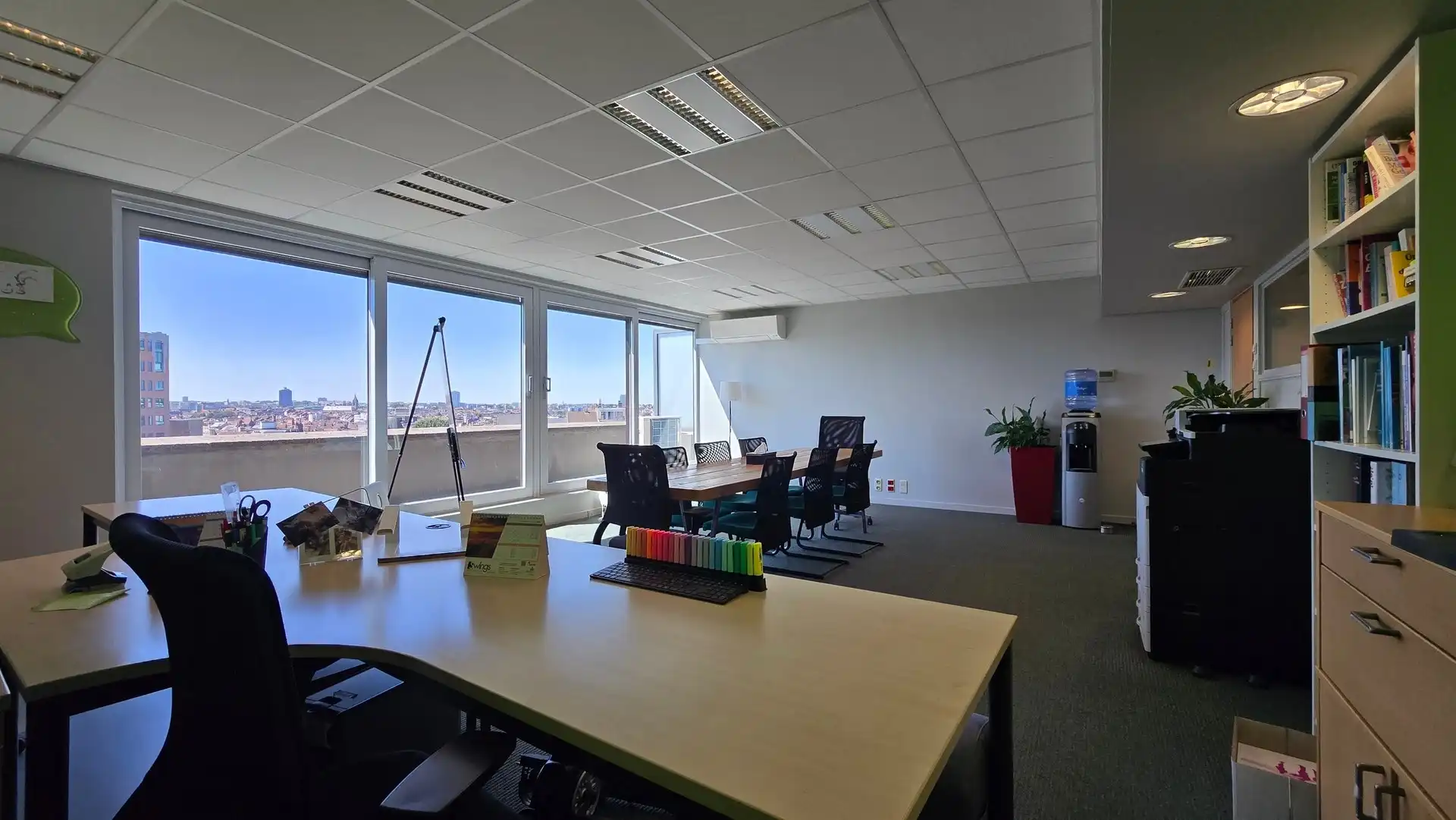 Instapklare kantoorruimte van 241 m²  in Brussel. foto 8