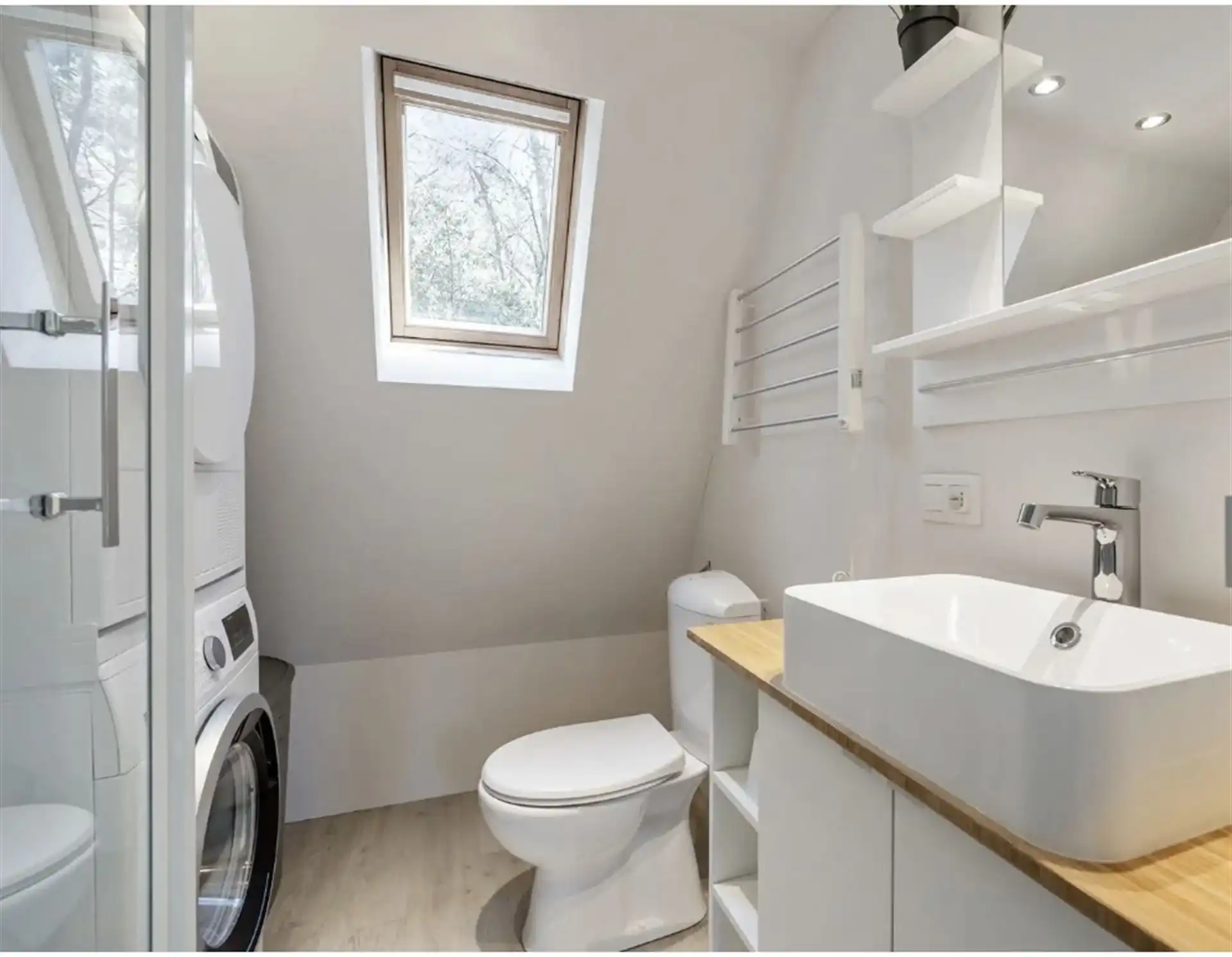 Instapklare vakantiewoning (punthuisje) met 2 slaapkamers op vakantiedomein Sonnevijver! foto 15