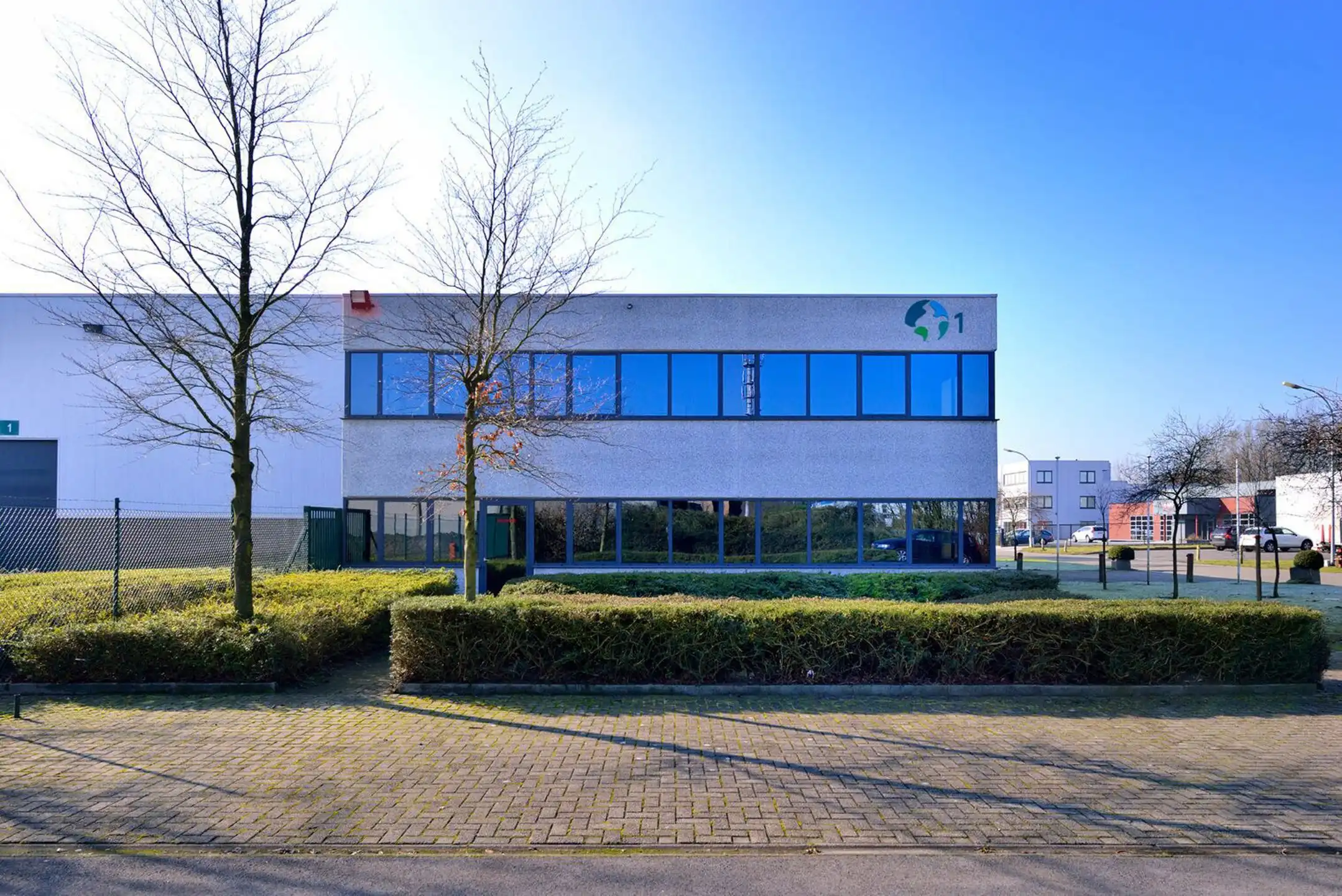 Uitstekend gelegen logistiek van 17.247 m² vlakbij de N16  foto 4