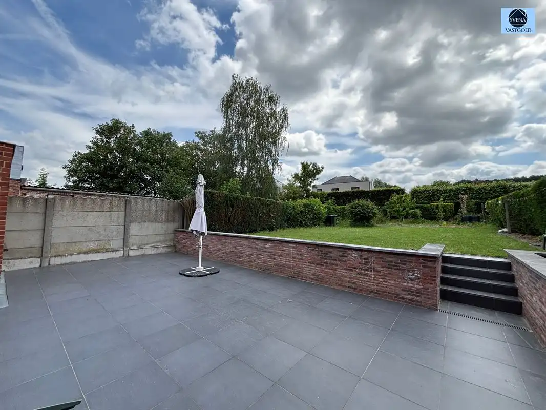 SOLIDE RUIME WONING MET 6 SLAAPKAMERS foto 18