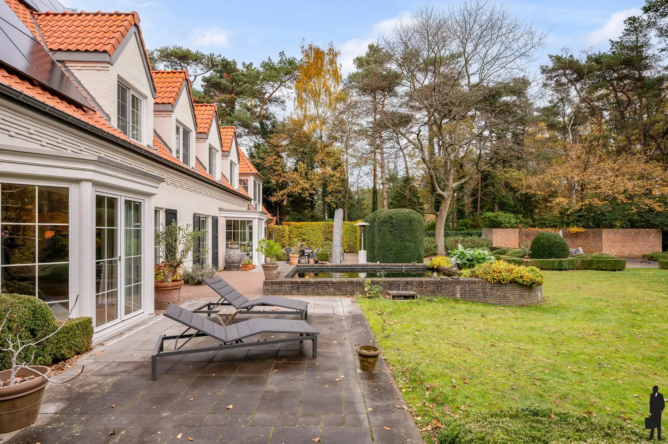 Topgelegen villa met zwembad en paddock!  foto 27