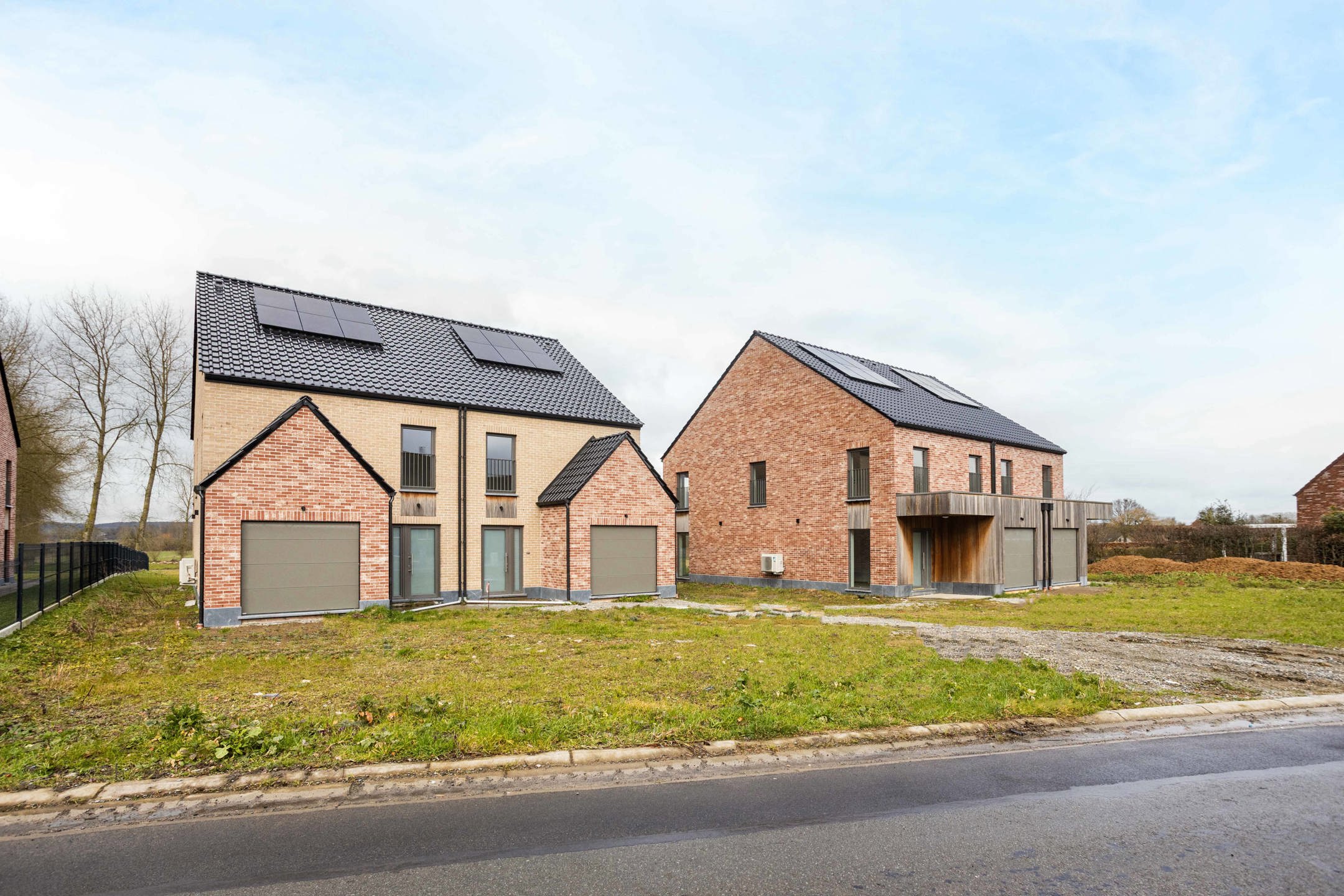 Prachtige nieuwbouwwoning omringd door groen en natuur. foto 2