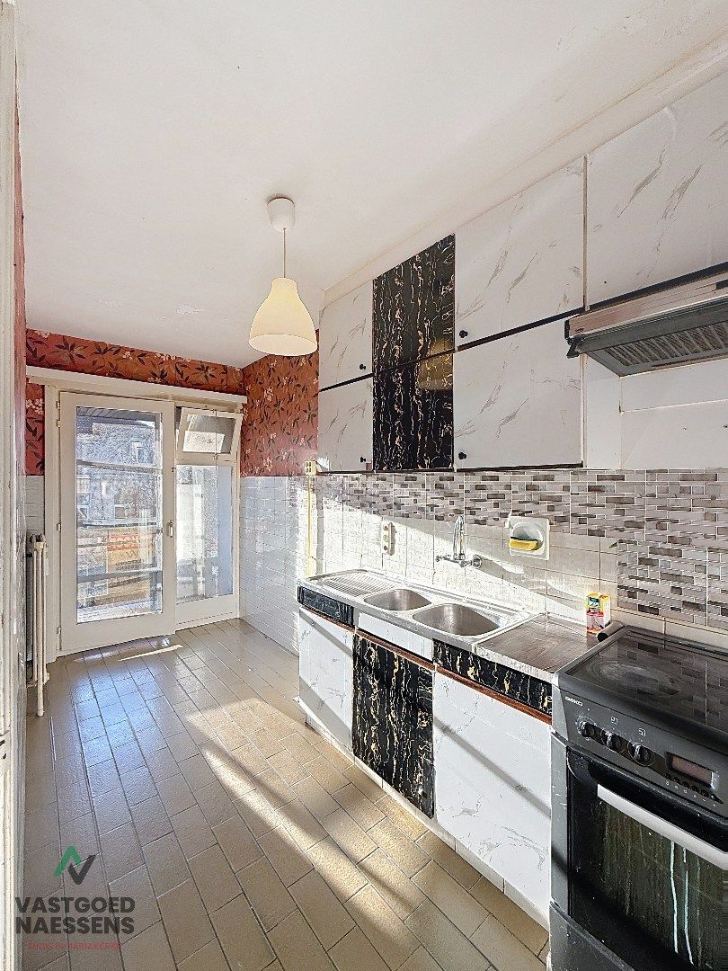 TE RENOVEREN 2 SLPK APP OP CENTRALE LIGGING foto 2