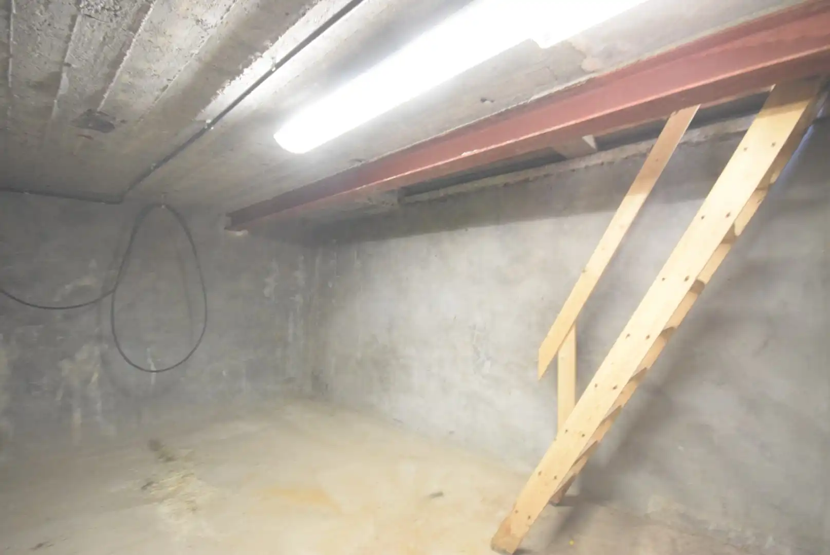 VOLLEDIG GERENOVEREERDE WONING foto 15