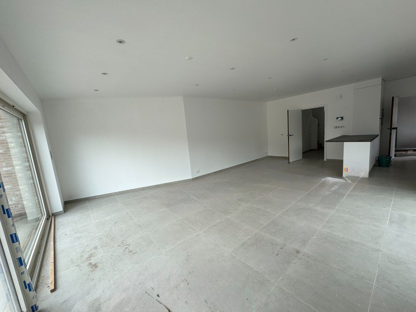 BEZOEKDAG VOLZET - Ruime halfopen nieuwbouwwoning met 3 slaapkamers en tuin foto 2