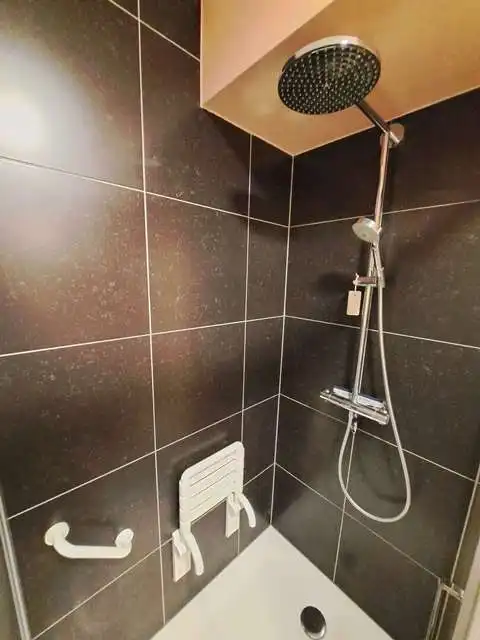 Recent 2-slaapkamerappartement met Terras te koop in Brugge foto 9