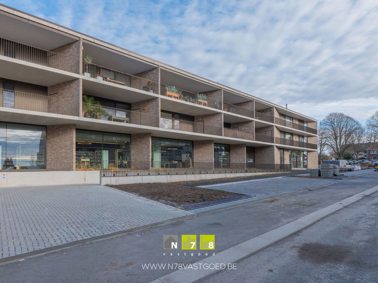 Appartement te koop foto {{pictureIndex}}