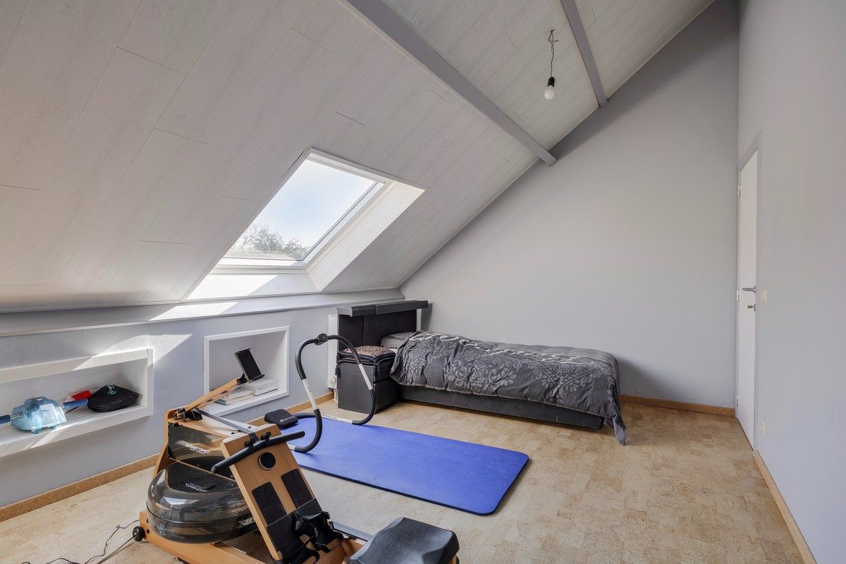 Goed onderhouden ruim ingedeelde woning op 11.725 m². foto 27