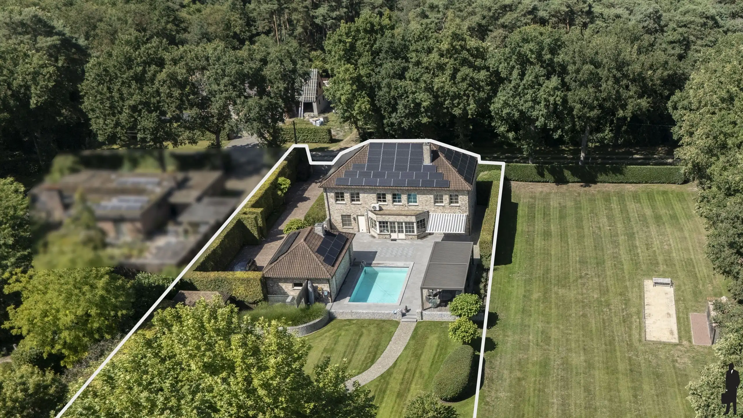 Unieke, recente villa te midden groen op grond van 2.135m² foto 3