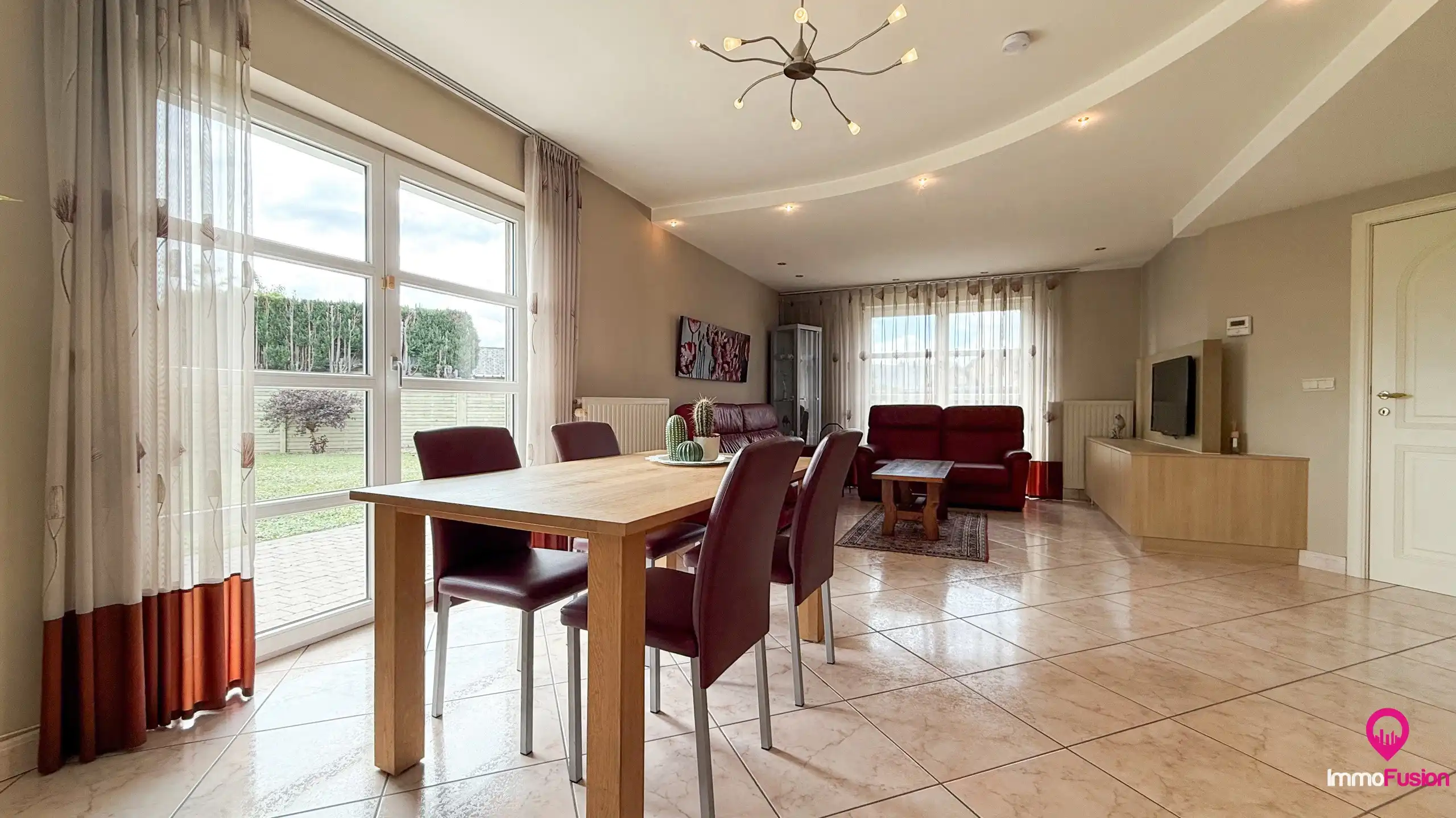 Ruime gezinswoning met 3slpks op toplocatie en EPC B! foto 12