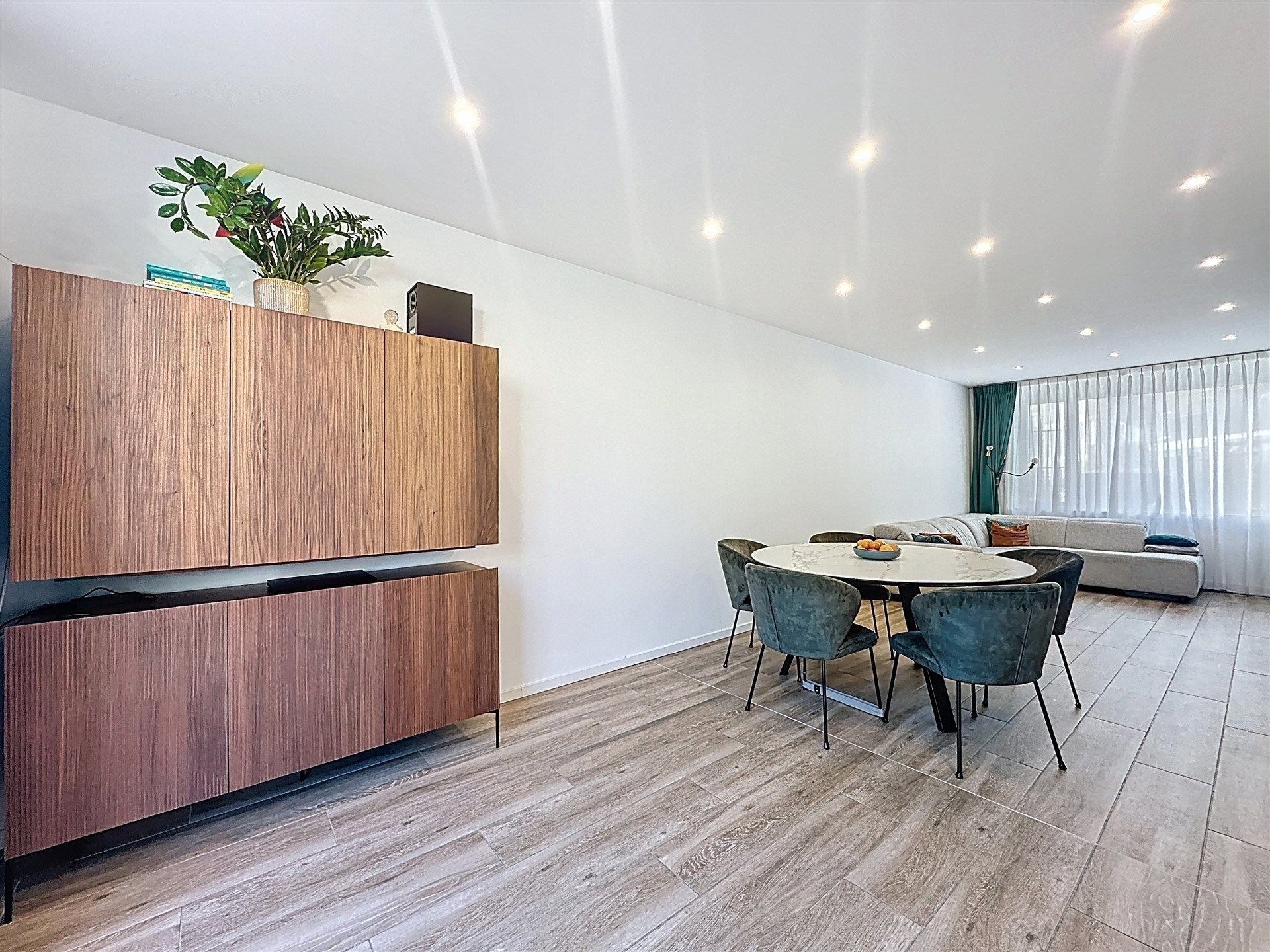 Recente woning met 4 slk en autostaanplaats op toplocatie foto 2