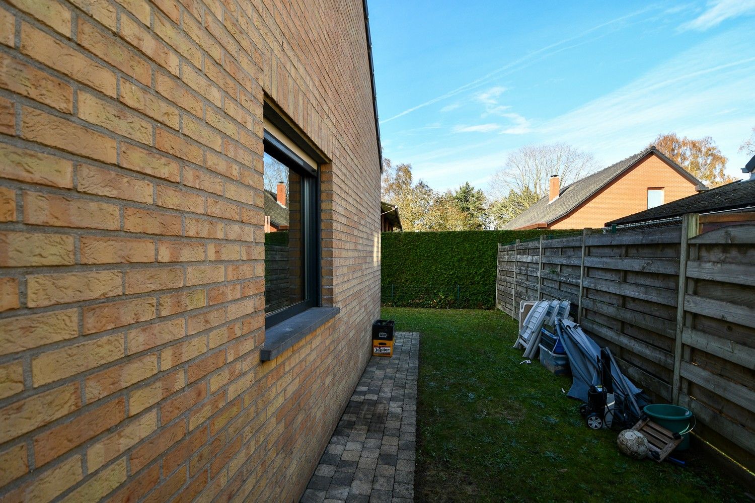 Halfopen bebouwing met inpandige garage met 3 slaapkamers foto 12