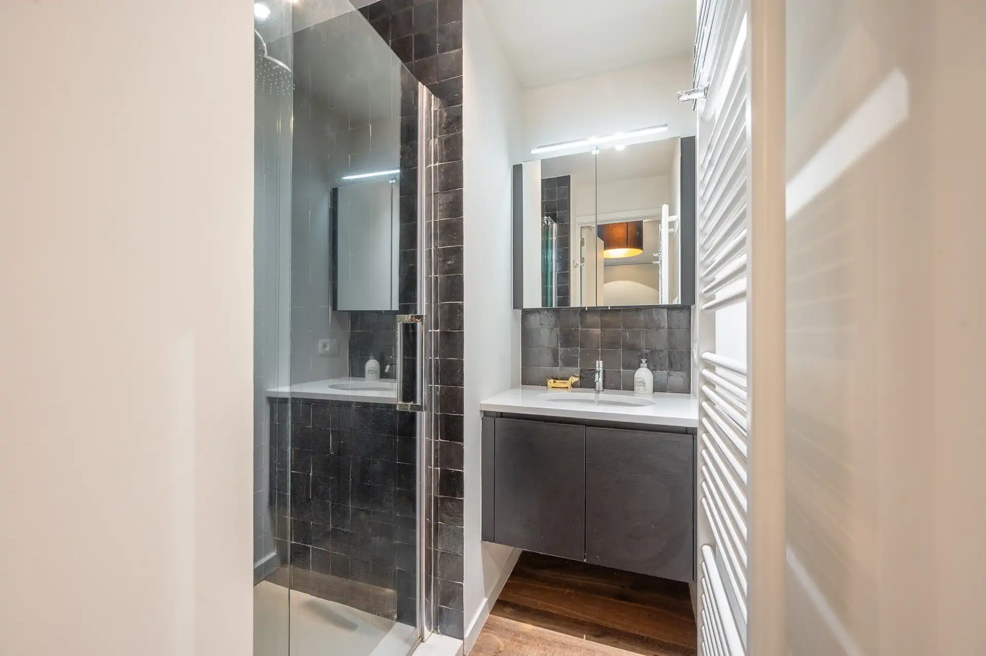 Gezellig en recent appartement met twee slaapkamers en privatieve kelder foto 8