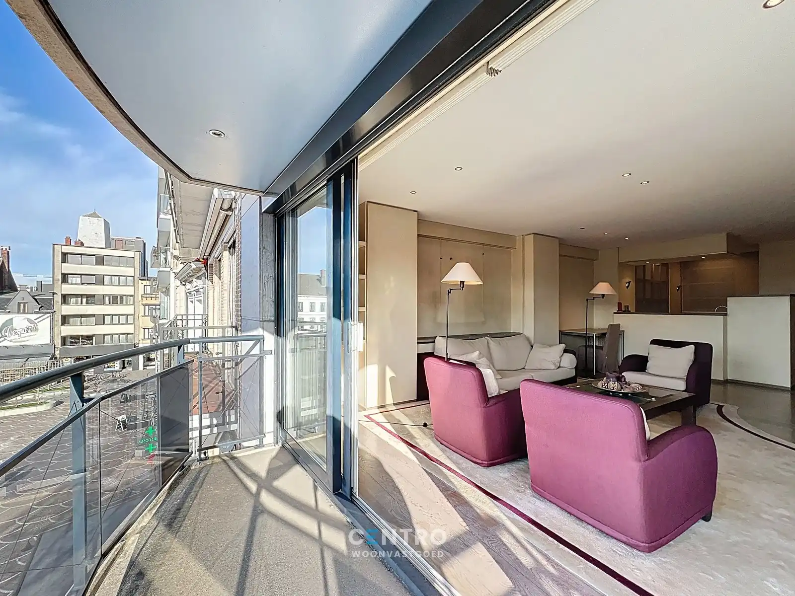 Appartement op AAA-locatie: ruim (127m²), ZONNIG doorloopappartement op de Grote markt (o.a. 2 slpk, dressing, 2 badk, 2 terrassen). foto 12