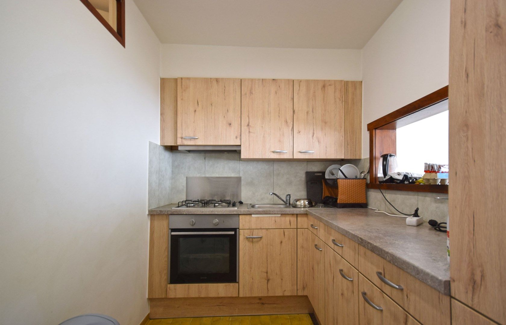 APPARTEMENT MET TWEE SLAAPKAMERS NABIJ CENTRUM IEPER foto 4