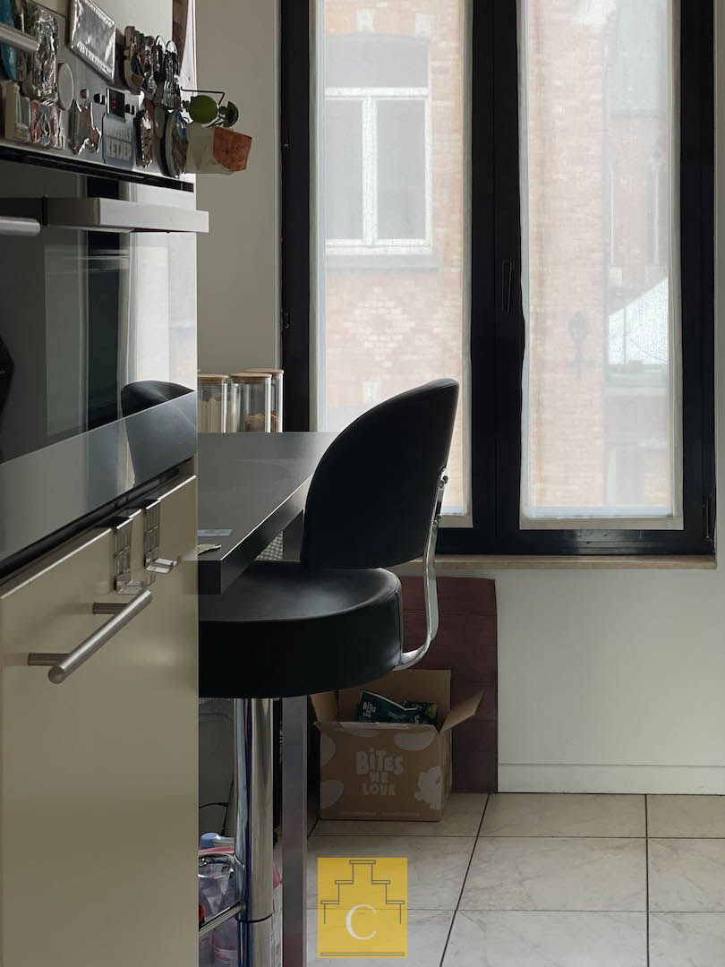 Ruim handelspand met duplexwoonst in het centrum van Loppem foto 7