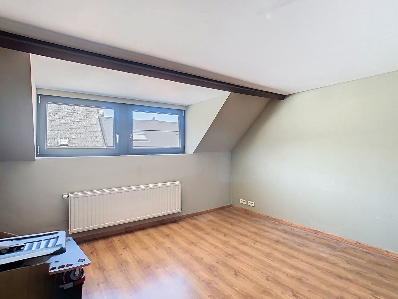 Instapklare stadswoning met 4 slaapkamers op topligging! foto 13