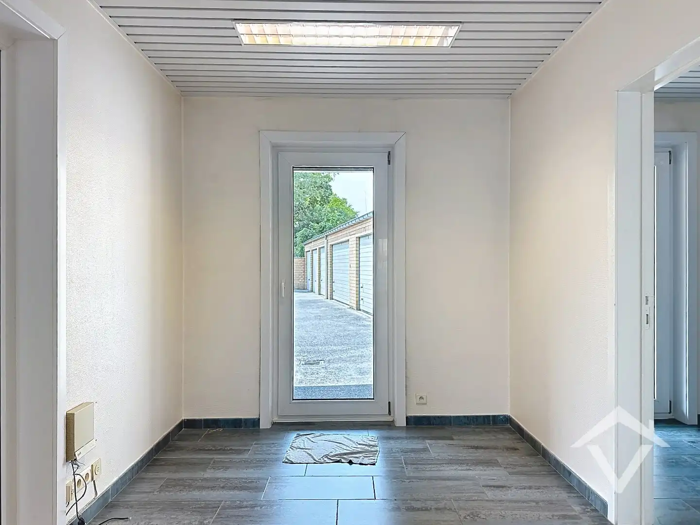 Kantoorruimte te koop in Oudenburg  foto 11