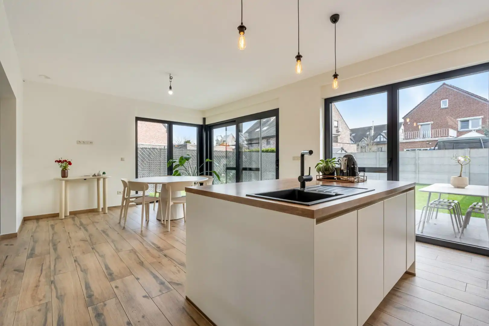 UNIEK VASTGOEDAANBOD! Kwaliteitsvolle pastorijwoning met duurzame technieken en uitzonderlijk wooncomfort foto 11