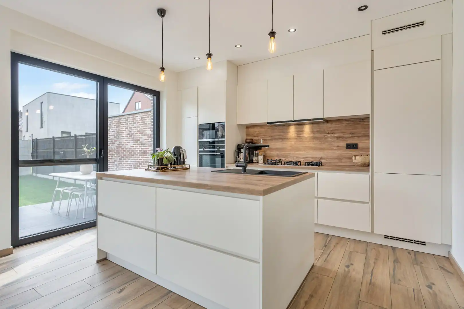 UNIEK VASTGOEDAANBOD! Kwaliteitsvolle pastorijwoning met duurzame technieken en uitzonderlijk wooncomfort foto 14