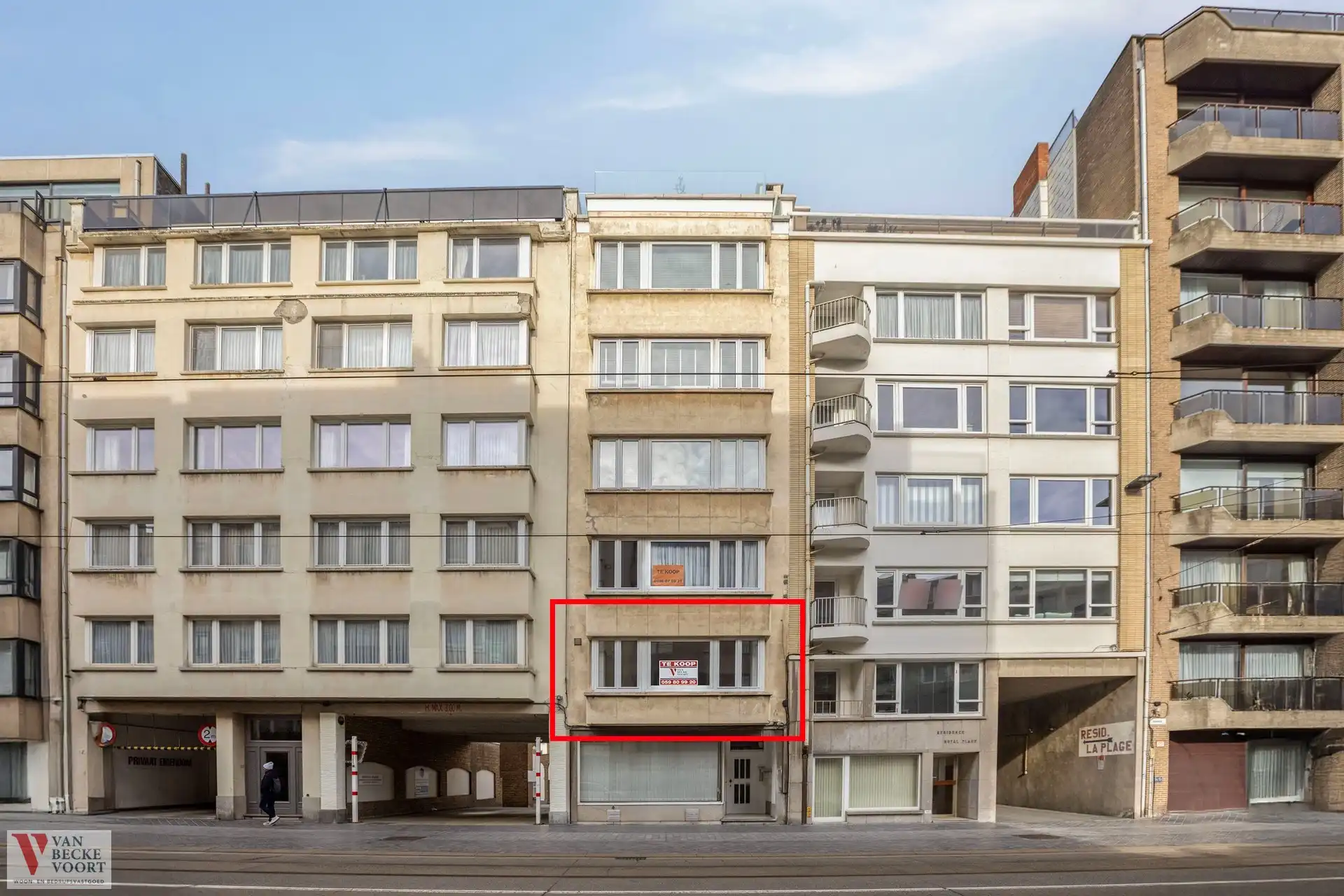 Stijlvol gerenoveerd appartement met 2 slaapkamers en terras foto 13
