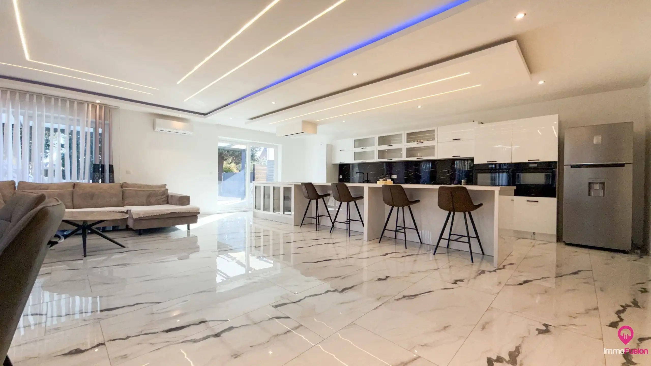 Instapklare woning met 5 slpks op riant perceel te Paal! foto 3