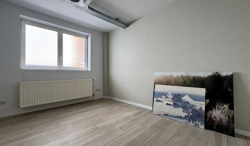 Vernieuwde kantoren te huur vlakbij Eilandje in Antwerpen foto 8