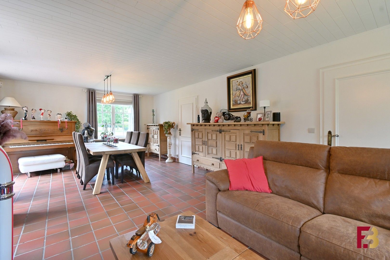 Gezellige bungalow met grote tuin in Petegem-aan-de-Leie (Deinze) foto 7