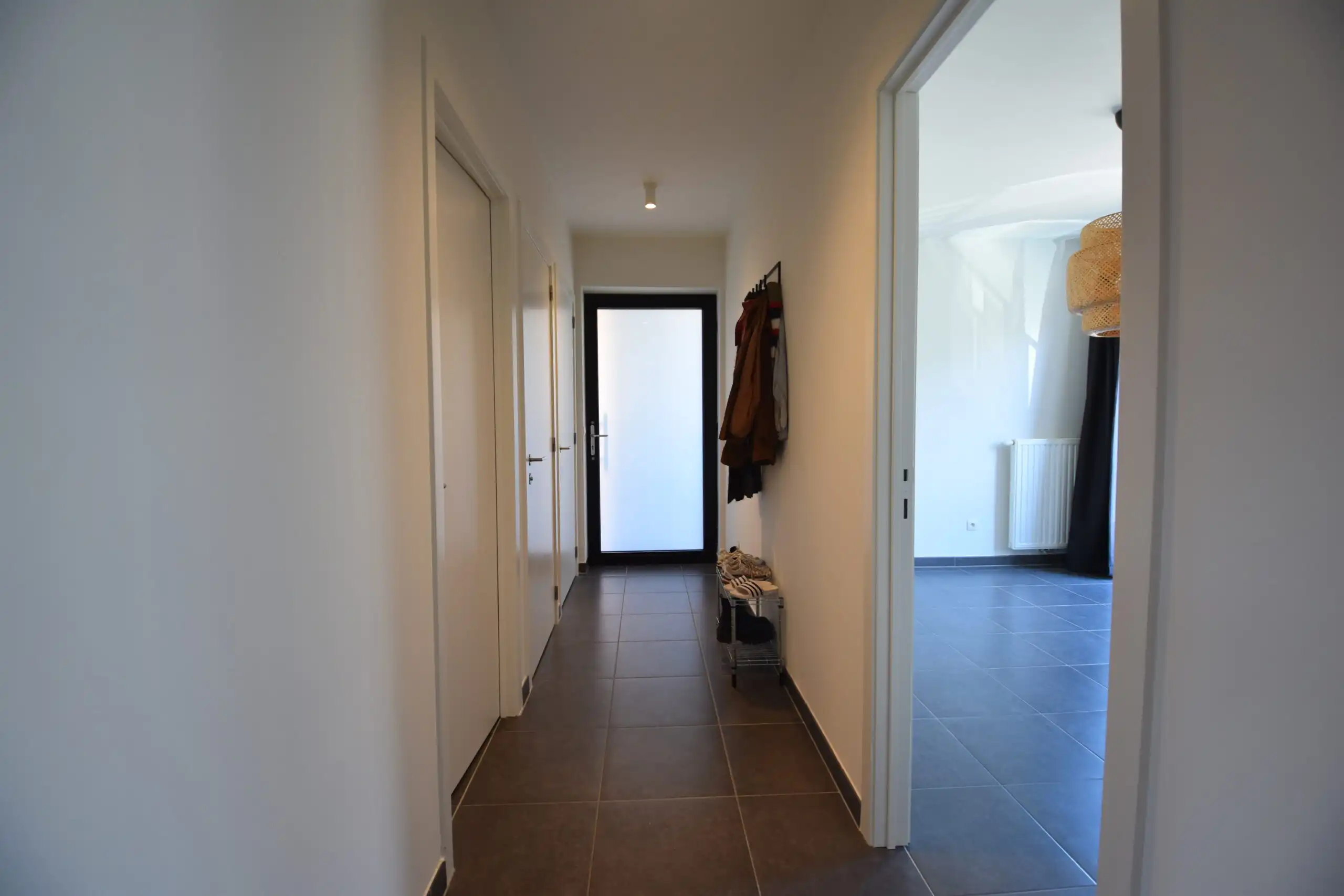 Recent energiezuinig appartement in Sint-Niklaas foto 14