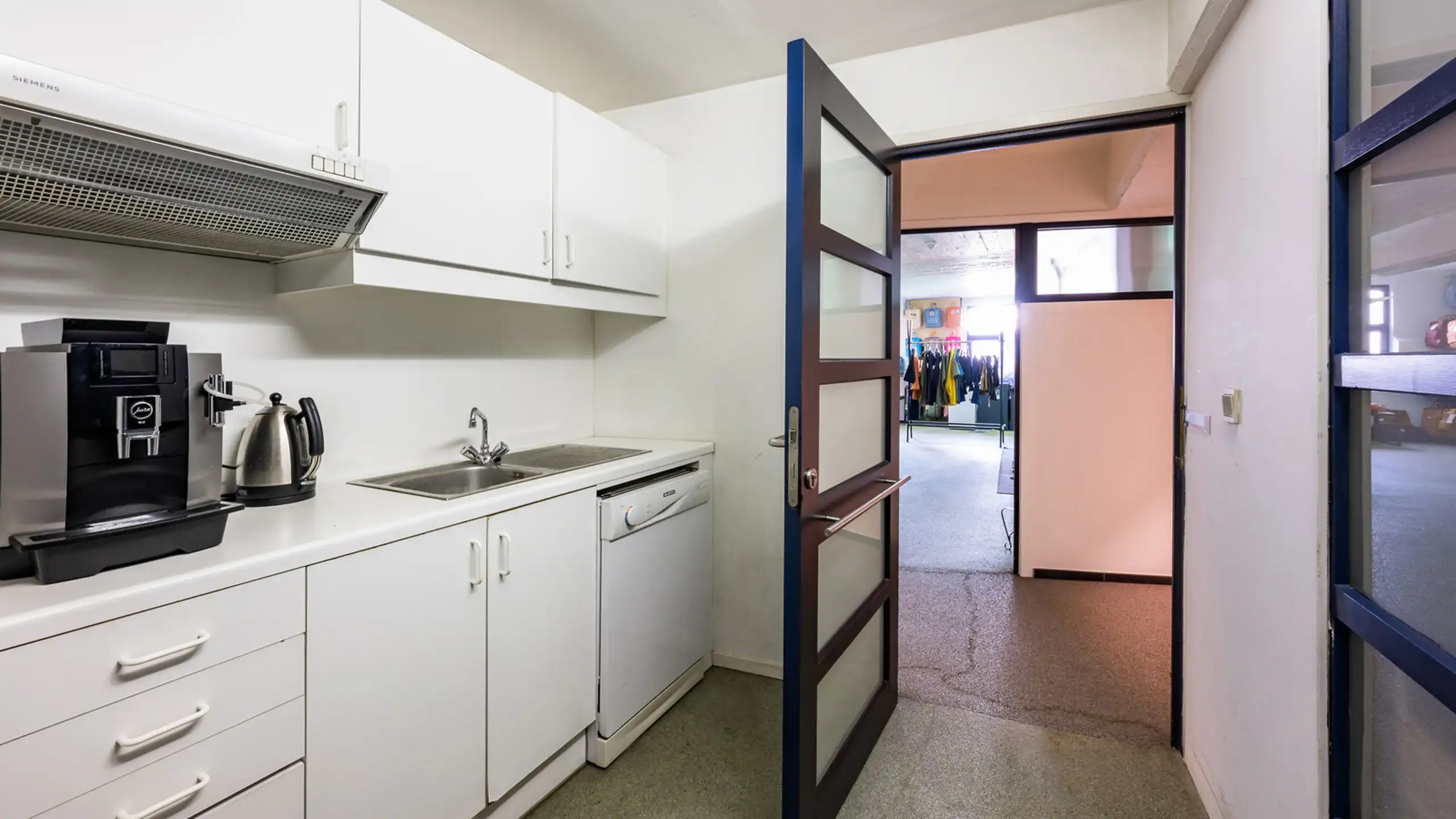Kantoor 185 m² in gerenoveerd pakhuis, Oudeleeuwenrui   foto 6