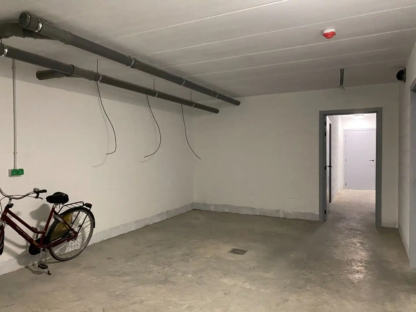 Luxueus én energieneutraal nieuwbouw villa-appartement  van 168 m² met 3 slaapkamers + 2 ondergrondse staanplaatsen + ruime kelder in kleine residentie te Schil foto 17