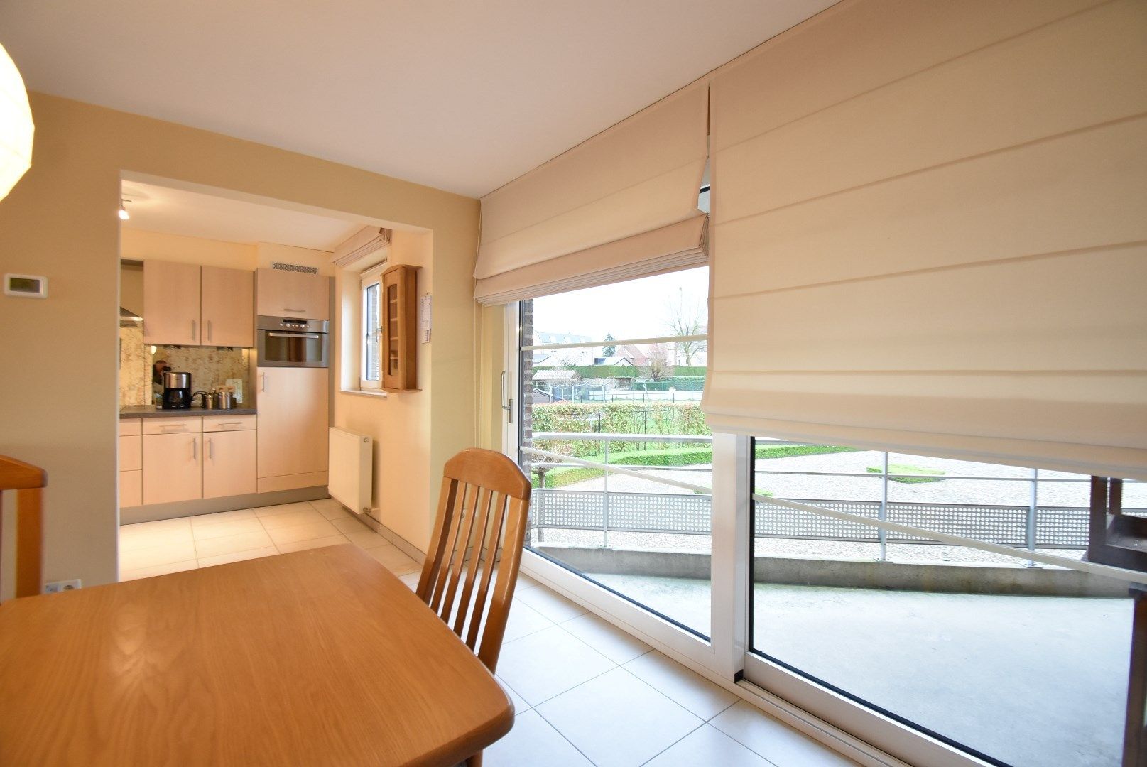 Ruim en degelijk appartement met twee slaapkamers, garage en kelderberging foto 10