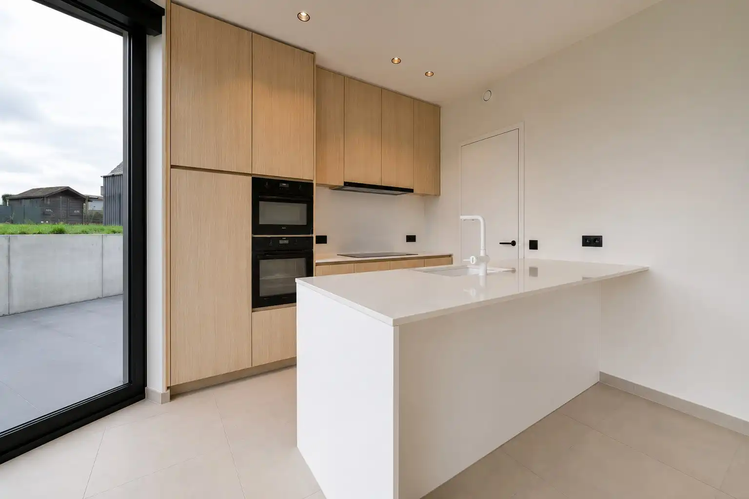 Ruime afgewerkte nieuwbouwwoning met landelijk zicht! foto 9