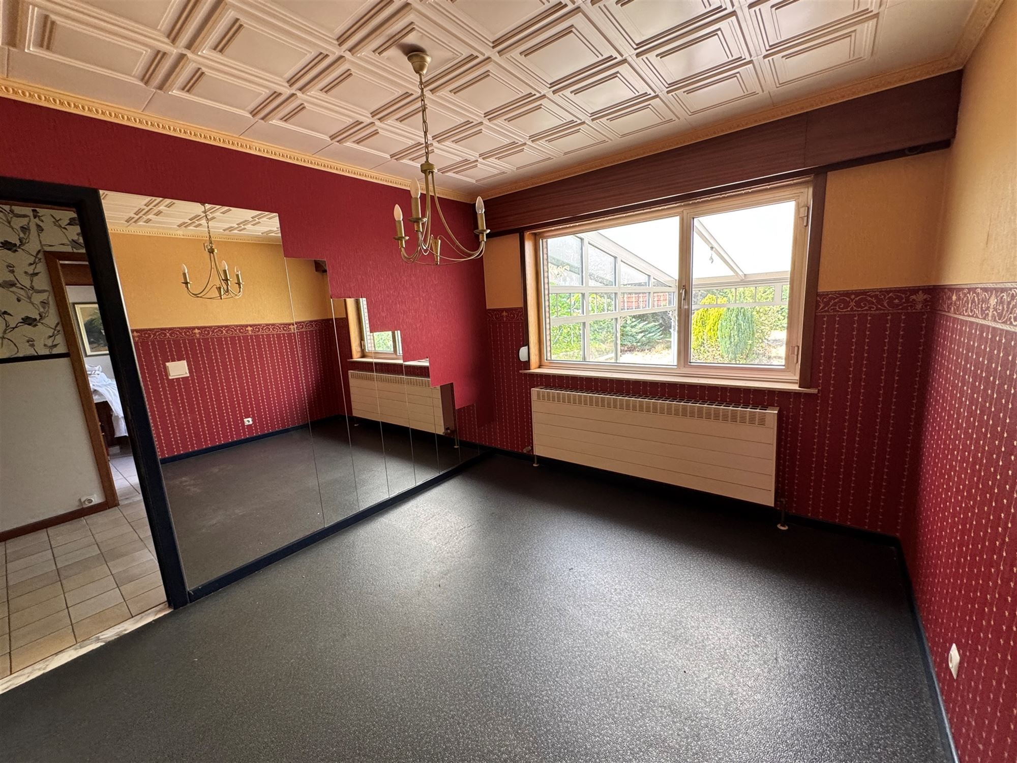 GOED ONDERHOUDEN GELIJKVLOERSE WONING (181M2) MET 3 SLAAPKAMERS EN GROTE TUIN (12A53) TE KOERSEL foto 5