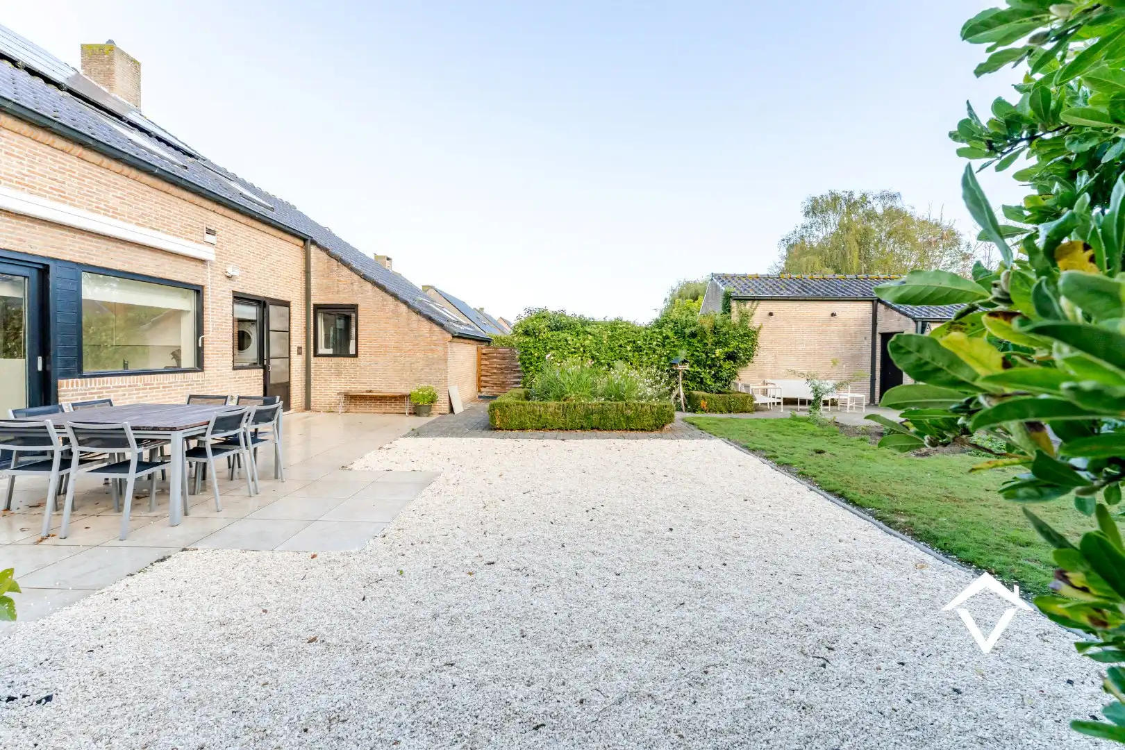 Instapklare woning met 6 slaapkamers op een topligging te Koekelare  foto 23