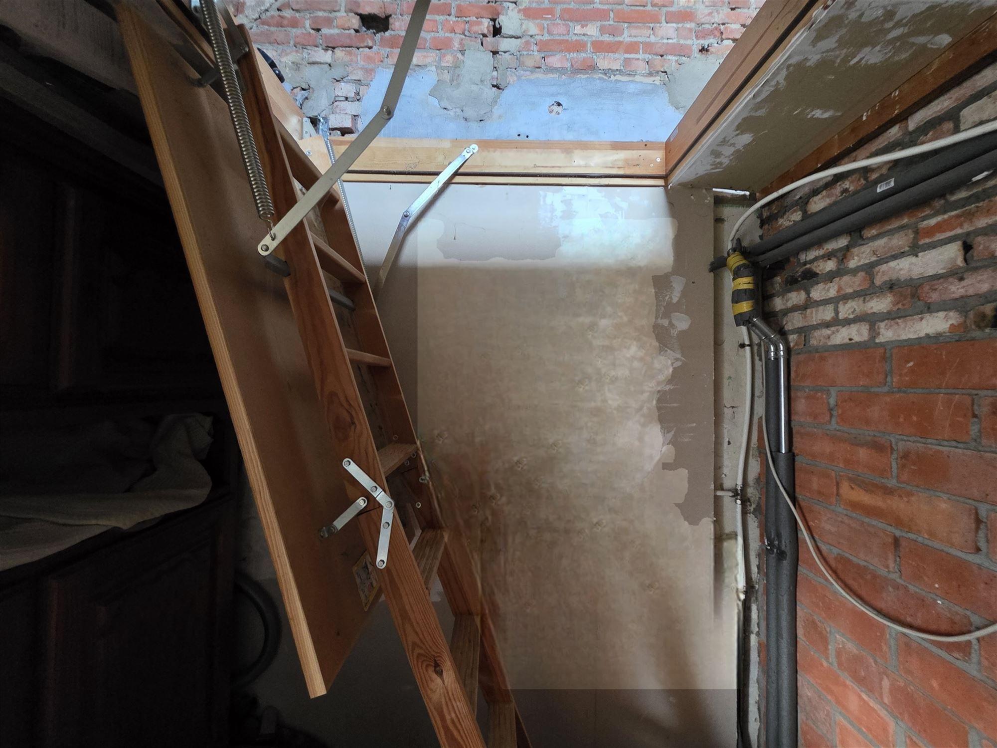 Gezinswoning met 4 slaapkamers en zonnige tuin foto 17