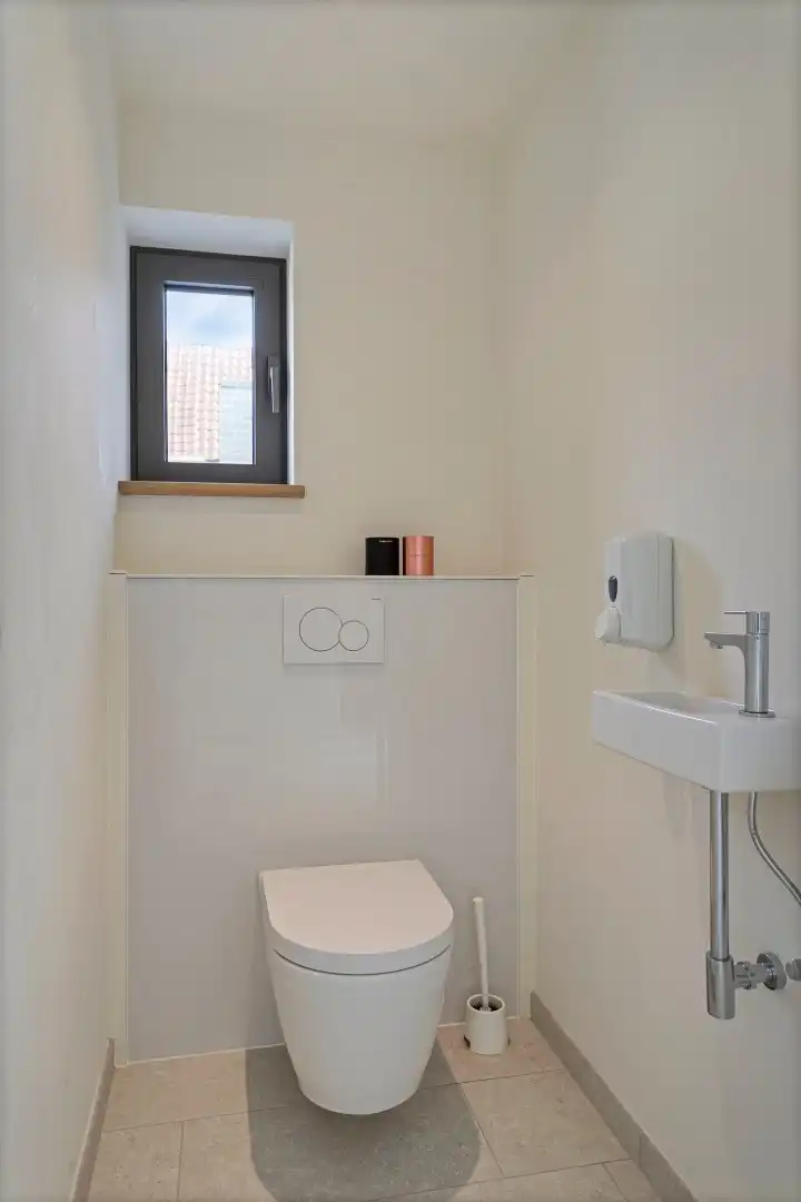 Unieke woning binnen de stadswallen van Brugge foto 9