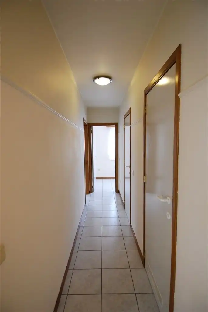 Gelijkvloers appartement met 2 slaapkamers en garagebox. foto 5