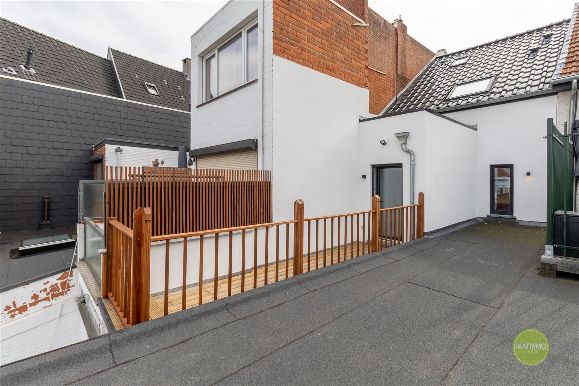 Modern gerenoveerd duplex appartement met terras in Meerhout foto 6