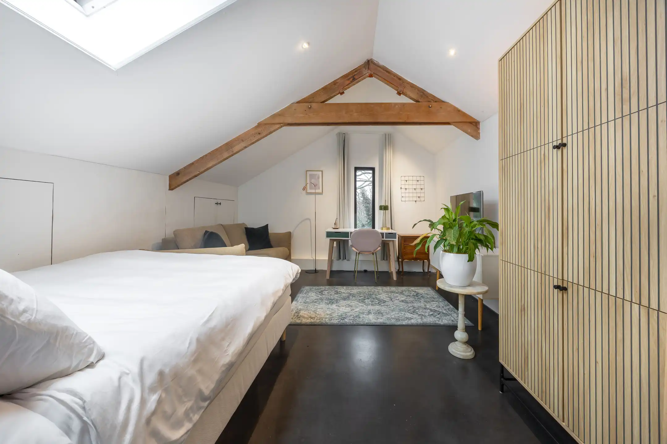 Een designparel in het groen met prachtige buiten bar foto 34